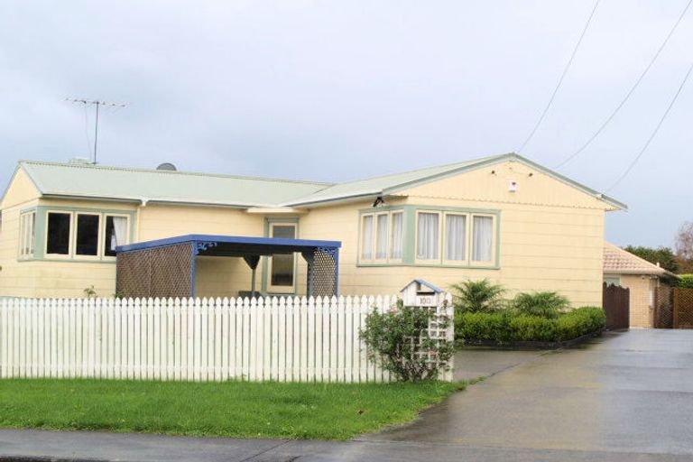 Photo of property in 1/100 Elliot Street, Howick, Auckland, 2014