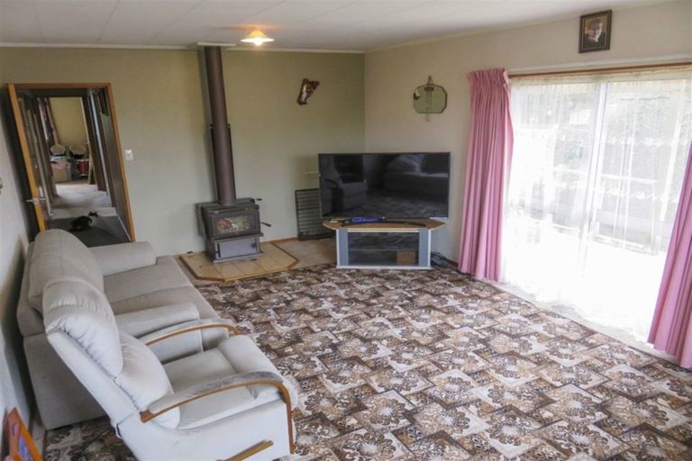 Photo of property in 61 Newbie Street, Heidelberg, Invercargill, 9812