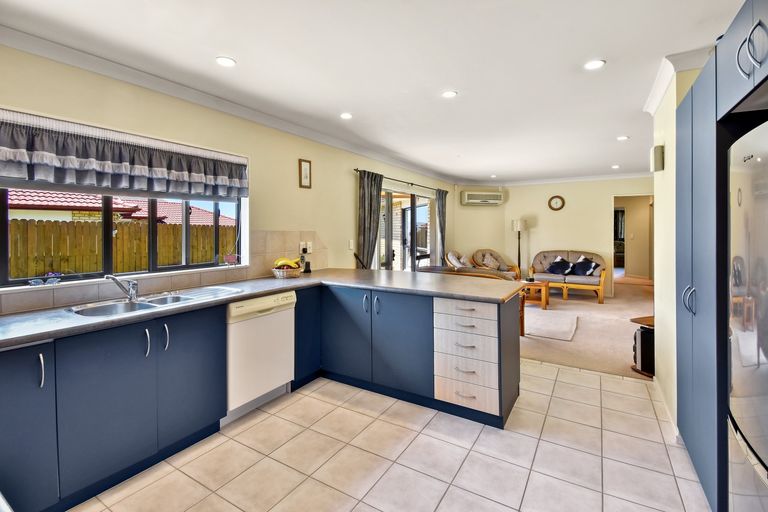 Photo of property in 20 Norm Pellow Drive, Manurewa, Auckland, 2105