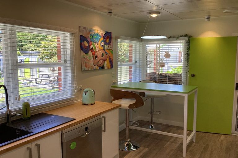 Photo of property in 17 Hinaki Street, Inner Kaiti, Gisborne, 4010