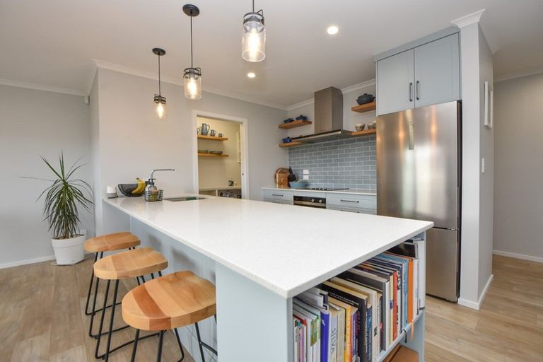 Photo of property in 6 Takahe Drive, Carterton, 5713