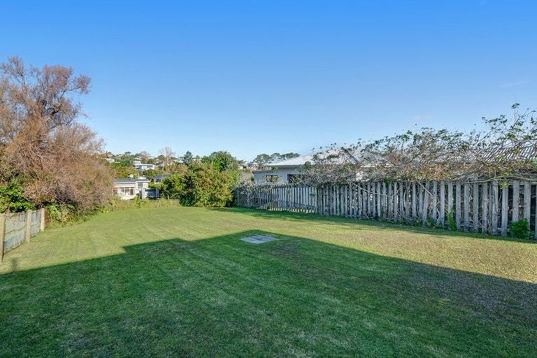 Photo of property in 2/941 Whangaparaoa Road, Manly, Whangaparaoa, 0930