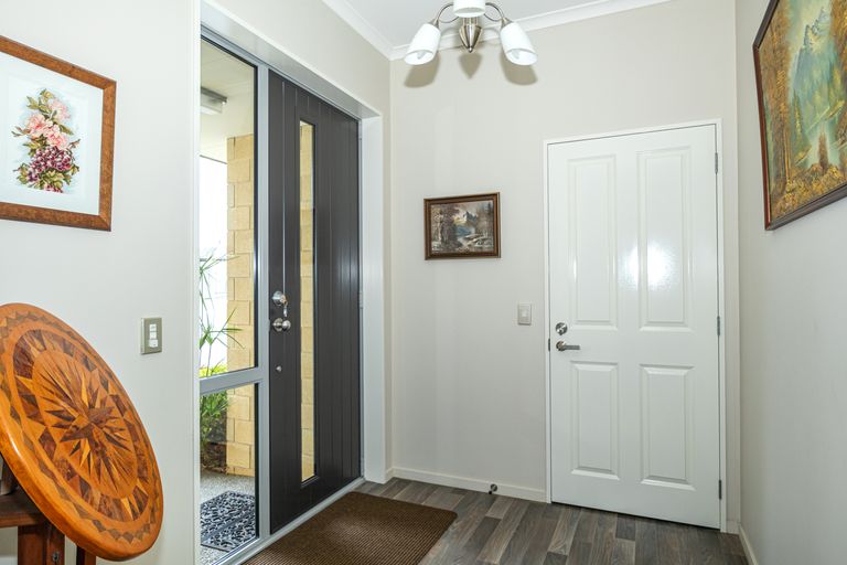 Photo of property in 11 Hunter Hills Drive, Gleniti, Timaru, 7910