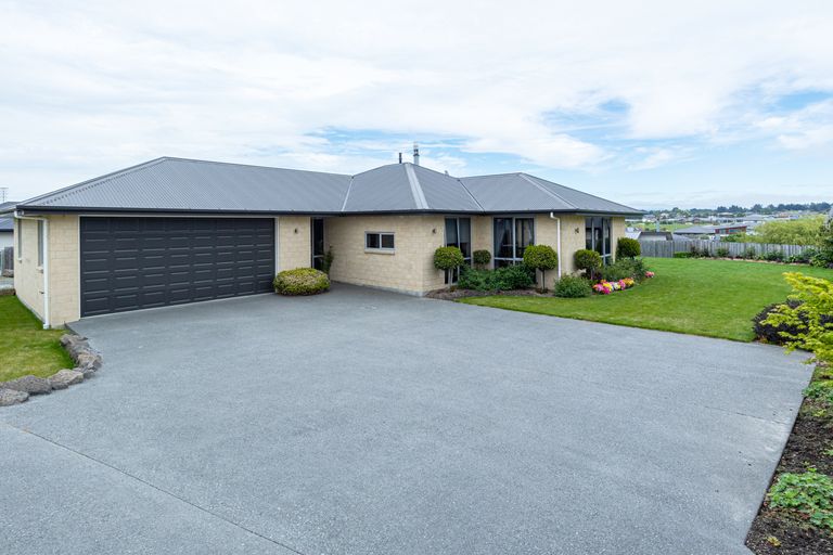 Photo of property in 11 Hunter Hills Drive, Gleniti, Timaru, 7910