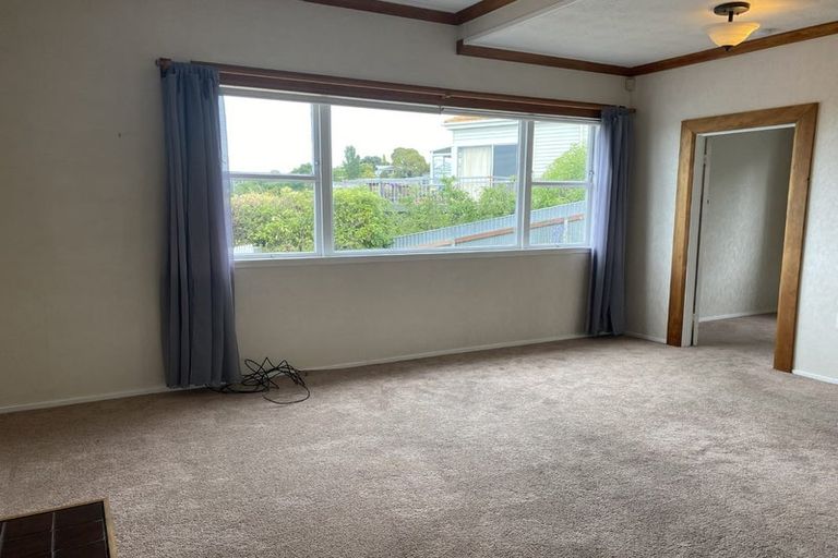 Photo of property in 16 Guys Hill Road, Hospital Hill, Napier, 4110