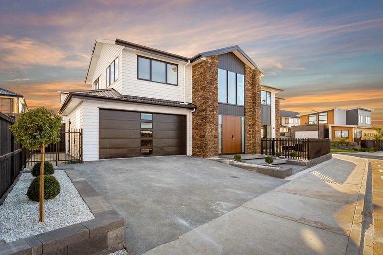 Photo of property in 5 Tai Crescent, Hobsonville, Auckland, 0616