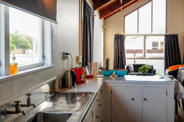 Photo of property in 26a De Lautour Road, Inner Kaiti, Gisborne, 4010