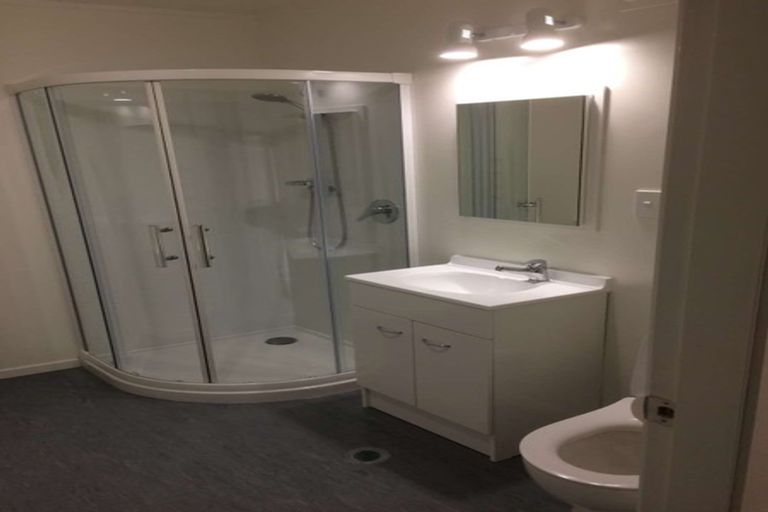 Photo of property in 16 Frobisher Street, Island Bay, Wellington, 6023