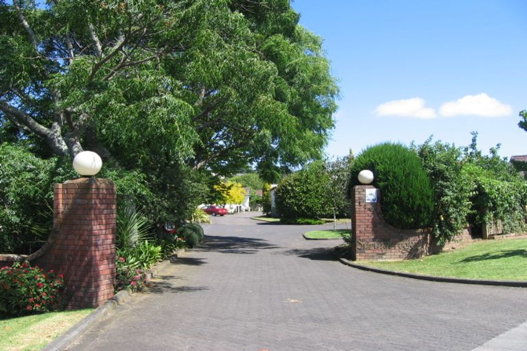 Photo of property in 116m Michaels Avenue, Ellerslie, Auckland, 1051