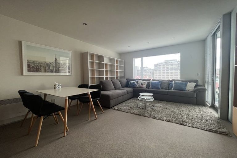 Photo of property in Sanctum Apartment, 10 Ebor Street, Te Aro, Wellington, 6011