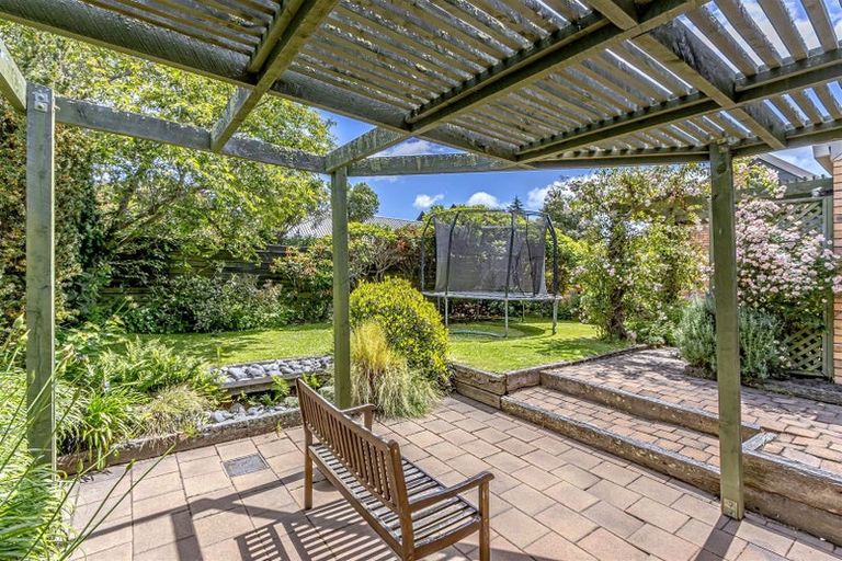 Photo of property in 15 Crosdale Place, Burnside, Christchurch, 8042