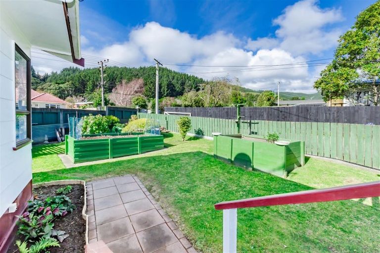 Photo of property in 62 Ruapehu Street, Paraparaumu, 5032