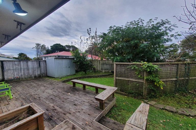 Photo of property in 18a Mckenzie Street, Levin, 5510