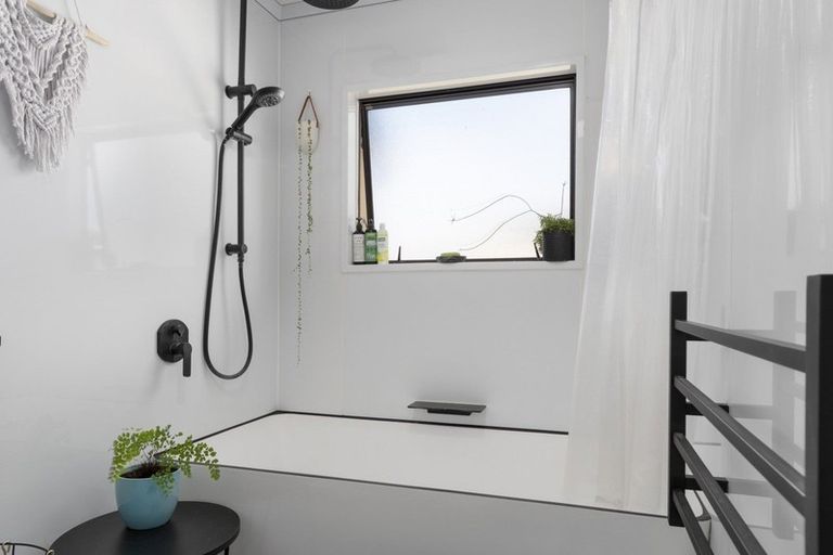 Photo of property in 4 Greenpark Way, Greerton, Tauranga, 3112