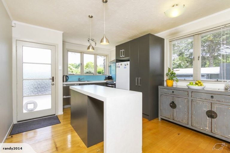 Photo of property in 12 Lucinda Place, Glen Eden, Auckland, 0602