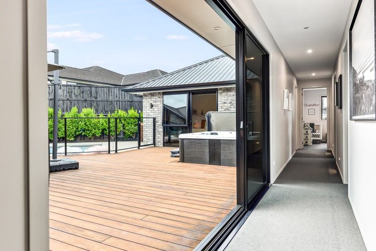 Photo of property in 17 Riverpoint Glade, Flagstaff, Hamilton, 3210