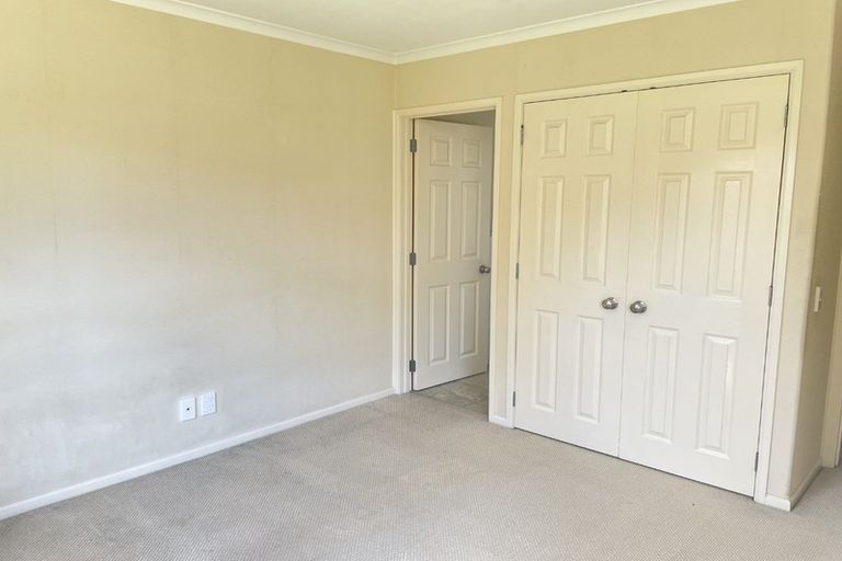 Photo of property in 6 Oswald Close, Flat Bush, Auckland, 2016