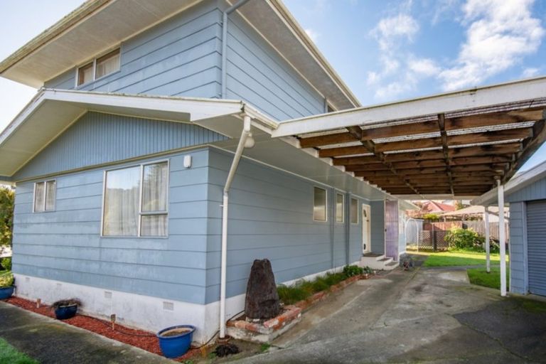 Photo of property in 75a Hampden Street, Picton, 7220