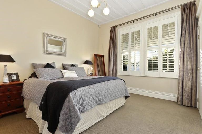 Photo of property in 60 Wiseley Road, Hobsonville, Auckland, 0618