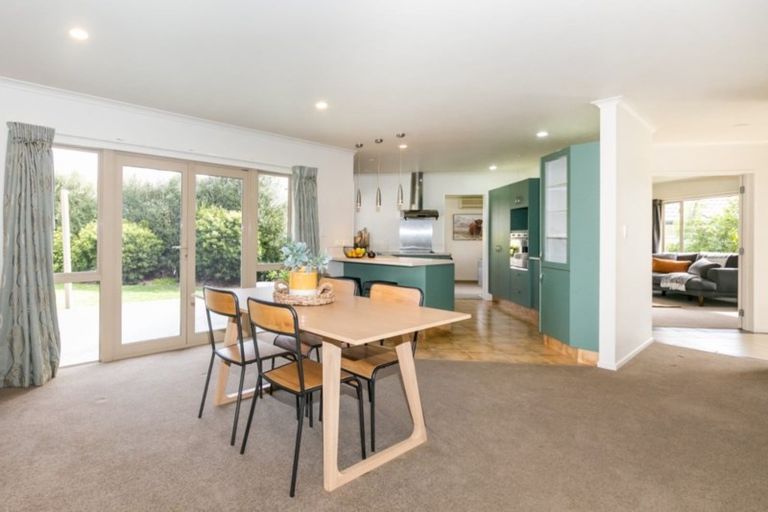Photo of property in 28 Russell Robertson Drive, Havelock North, 4130