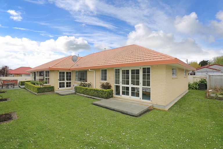 Photo of property in 5 Parnell Heights Drive, Kelvin Grove, Palmerston North, 4414