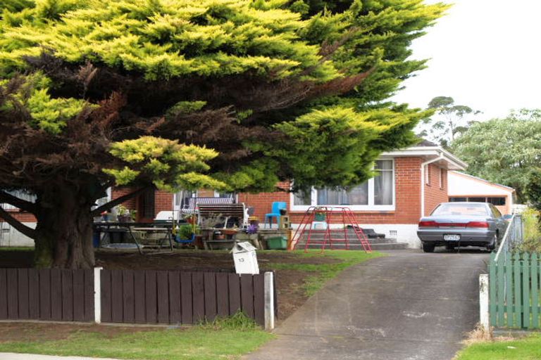 Photo of property in 11 Beryl Place, Mangere East, Auckland, 2024