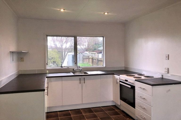 Photo of property in 2a Cherrywood Place, Western Heights, Rotorua, 3015