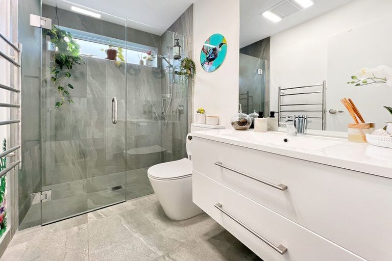 Photo of property in 51a Gills Road, Bucklands Beach, Auckland, 2014