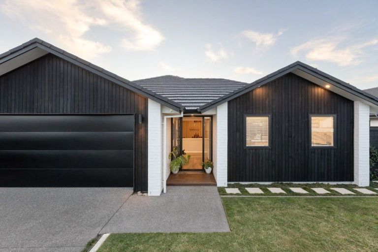 Photo of property in 112 Coast Boulevard, Papamoa Beach, Papamoa, 3118