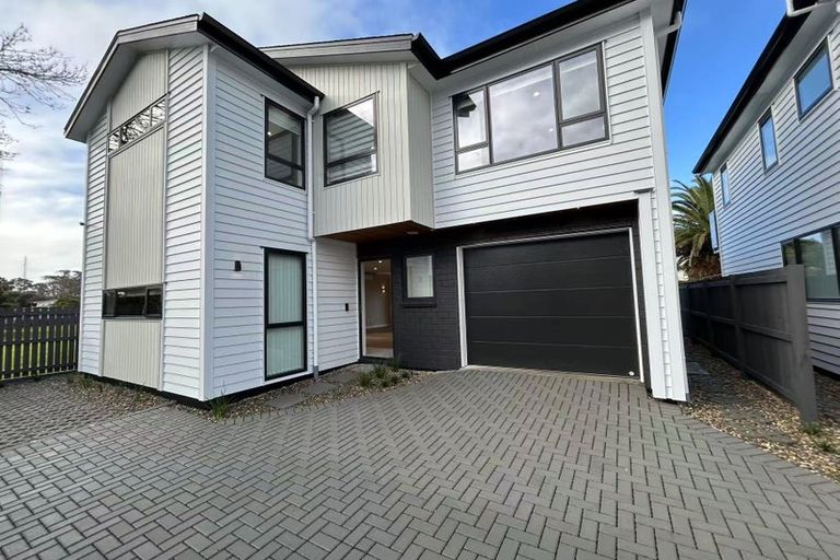 Photo of property in 7a Daytona Road, Henderson, Auckland, 0610
