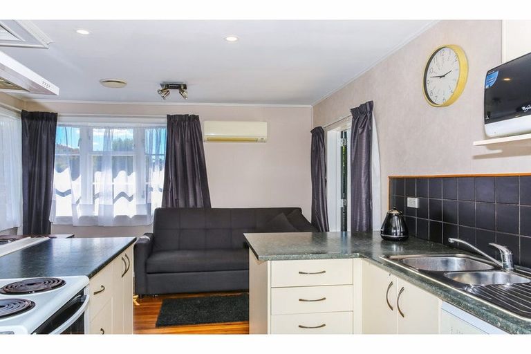 Photo of property in 1/90 Kelvin Road, Papakura, 2110