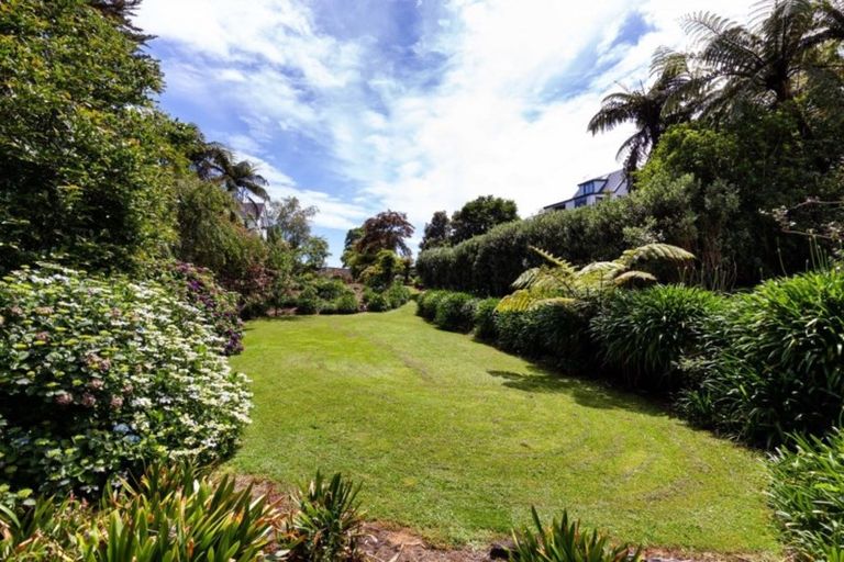 Photo of property in 73c Heta Road, Highlands Park, New Plymouth, 4312