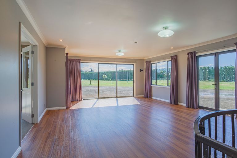 Photo of property in 16 Oak Street, Orari, Geraldine, 7992