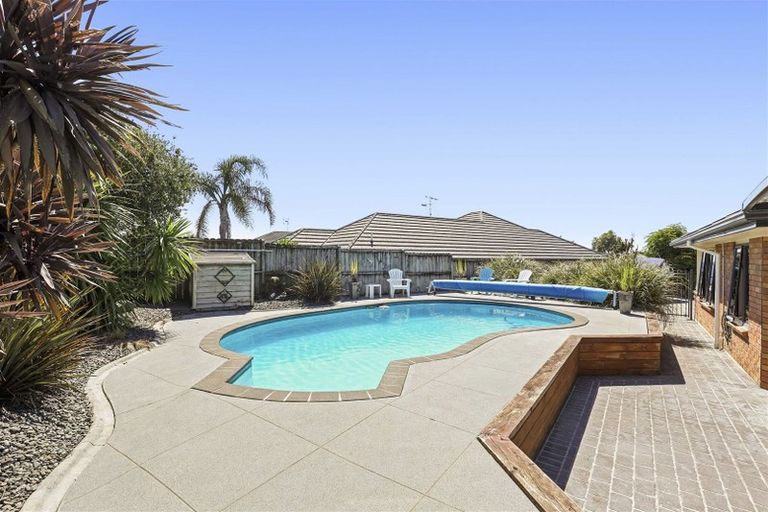 Photo of property in 29 Cairns Crescent, Rototuna, Hamilton, 3210