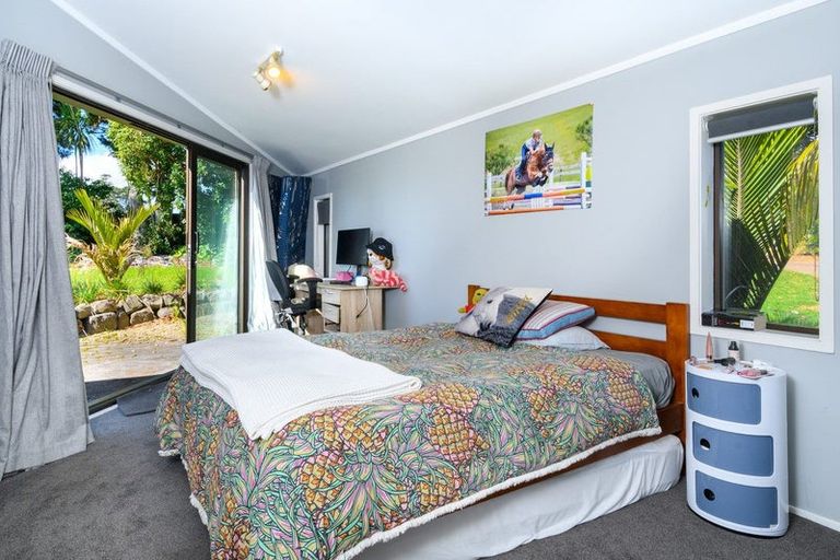 Photo of property in 412 Taupaki Road, Kumeu, 0892