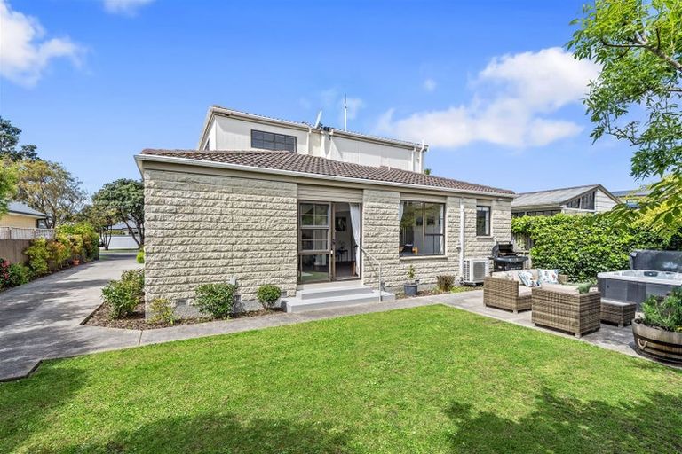 Photo of property in 2/31 Celia Street, Redcliffs, Christchurch, 8081