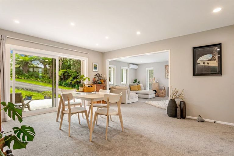 Photo of property in 1040 Scenic Drive North, Swanson, Auckland, 0816