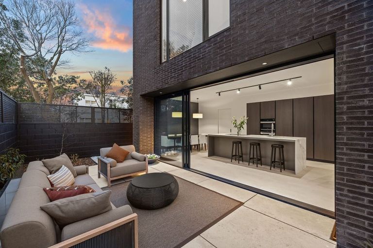 Photo of property in 12 Rhodes Street, Merivale, Christchurch, 8014