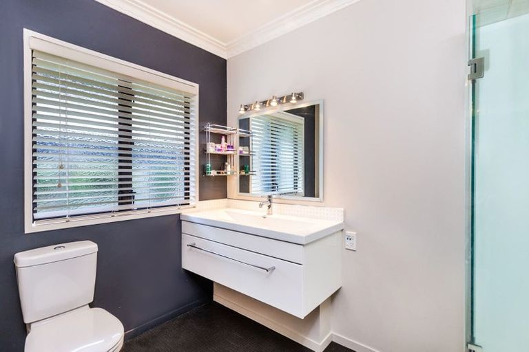 Photo of property in 15 Oregon Drive, Rainbow Point, Taupo, 3330