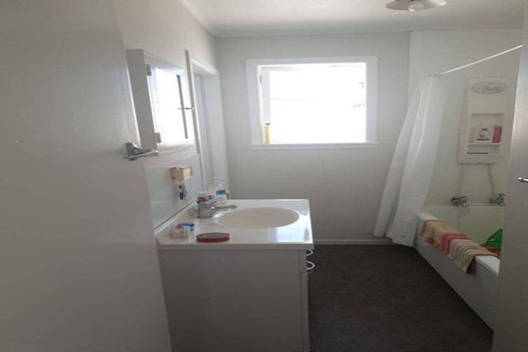 Photo of property in 34 Titoki Street, Castlecliff, Whanganui, 4501