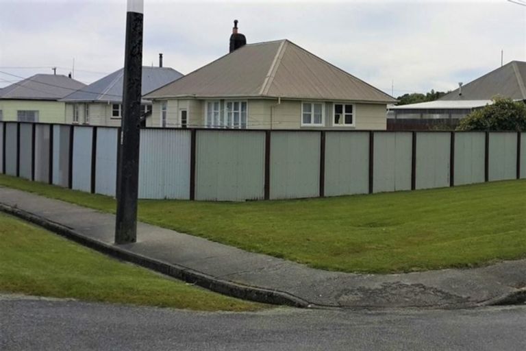 Photo of property in 105 Livingstone Street, Hokitika, 7810