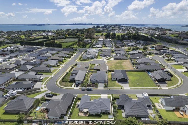 Photo of property in 24 Charlotte Drive, Omokoroa, 3114