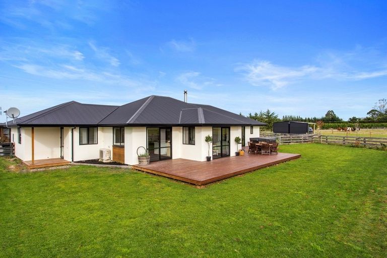 Photo of property in 174 Swamp Road, Loburn, Rangiora, 7472