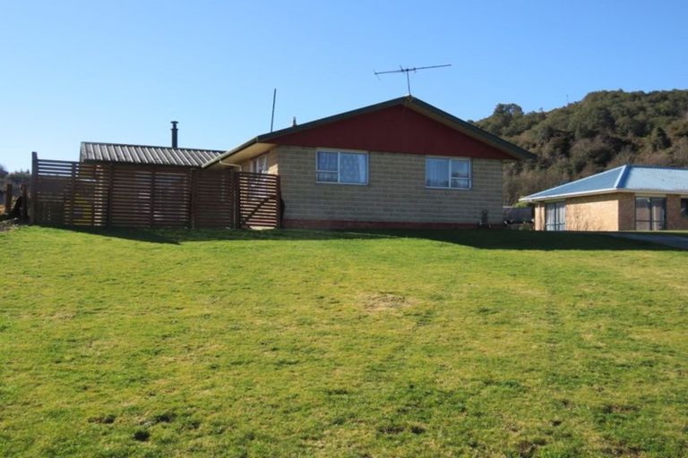 Photo of property in 42 Coal Street, Reefton, 7830