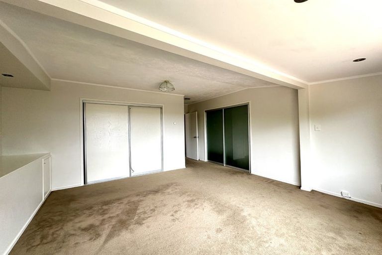 Photo of property in 358 Te Atatu Road, Te Atatu South, Auckland, 0610