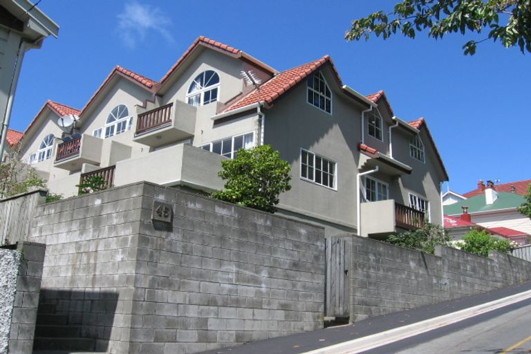 Photo of property in 2/45 Bidwill Street, Mount Cook, Wellington, 6021