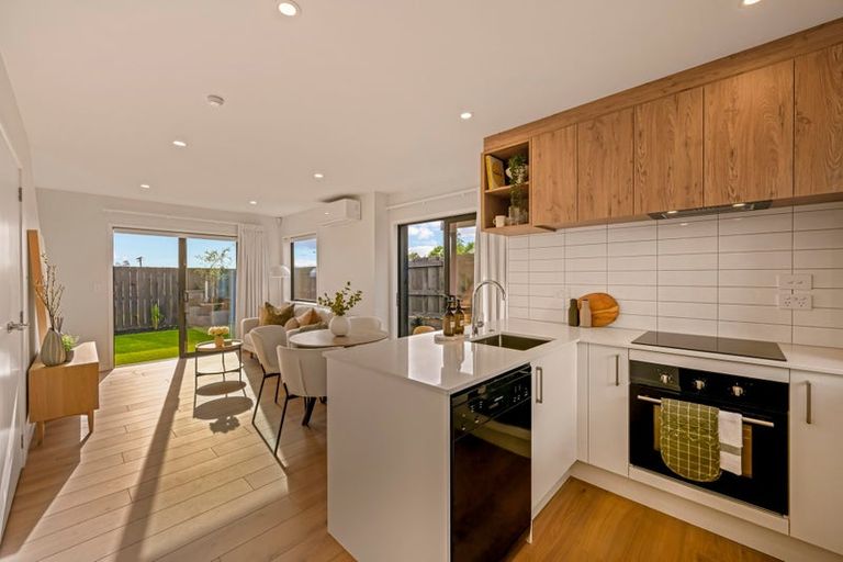 Photo of property in 10/48 Moire Road, Massey, Auckland, 0614