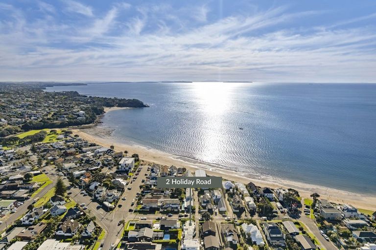 Photo of property in 1/2 Holiday Road, Milford, Auckland, 0620