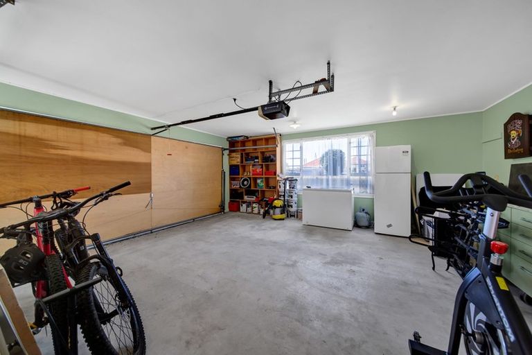 Photo of property in 20 Waimea Street, Westown, New Plymouth, 4310