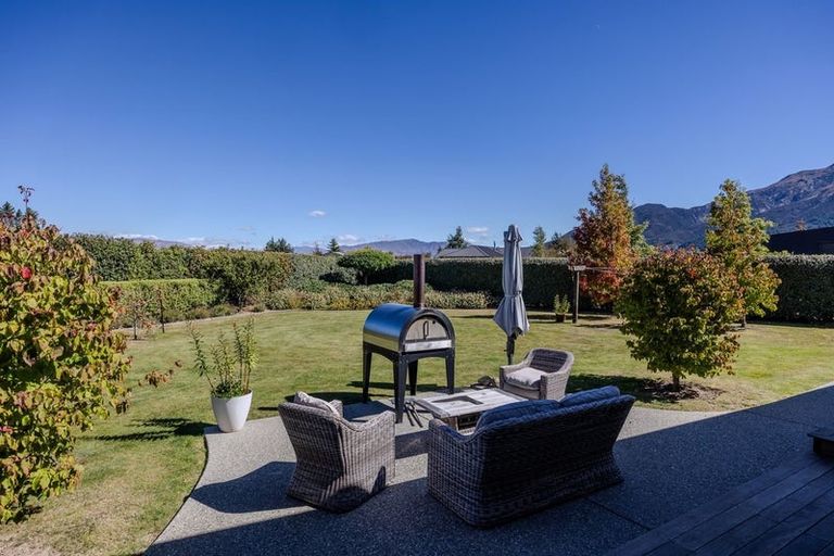 Photo of property in 21 Sam John Place, Lake Hawea, 9382